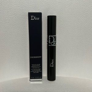 DIORSHOW 24h volume mascara in shade BROWN